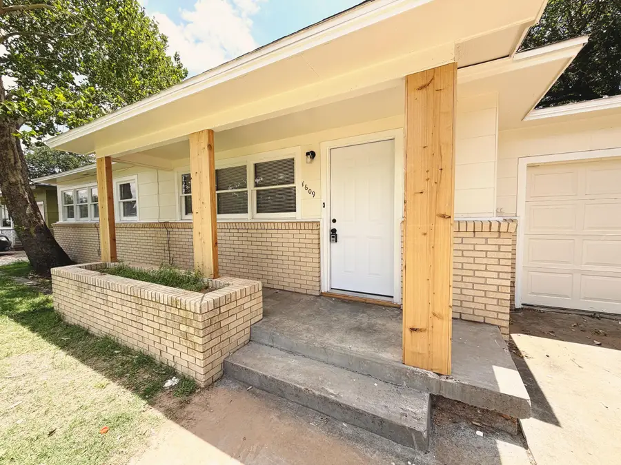 1609 39th Street, Lubbock, TX 79412 - #3