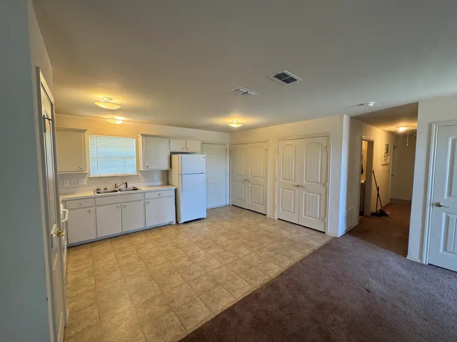 402 Lariat Avenue, Matador, TX 79244 - #3