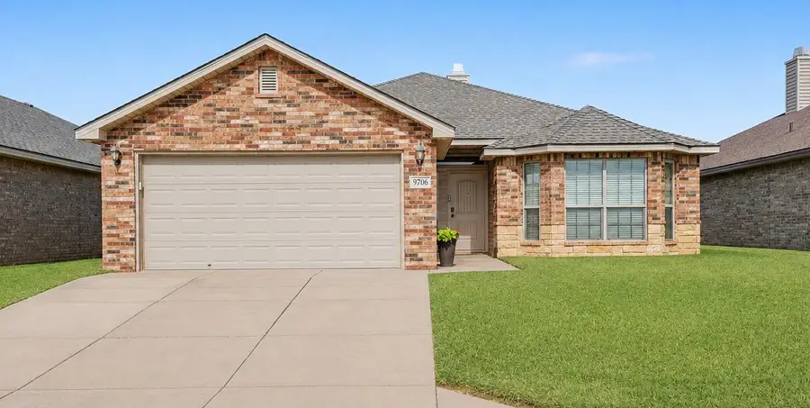 9706 Quincy Avenue, Lubbock, TX 79424 - #2