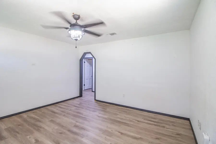 406 E Buckley Street, Brownfield, TX 79316 - #2