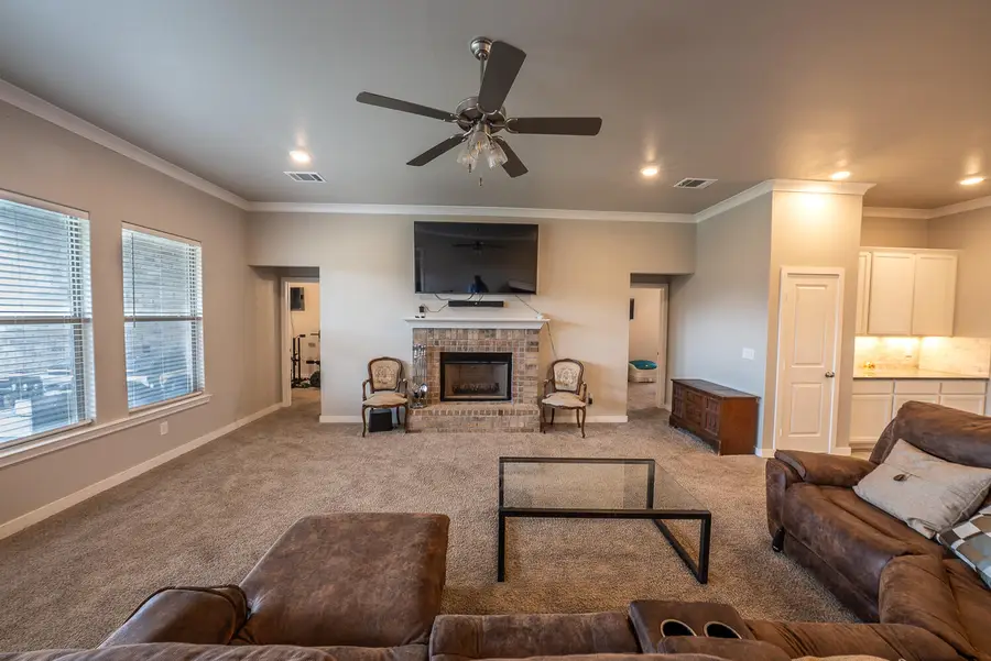 2704 Viola Avenue, Lubbock, TX 79407 - #3
