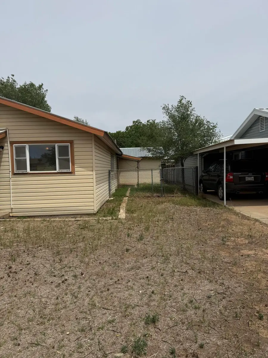 1808 Avenue E, Petersburg, TX 79250 - #3