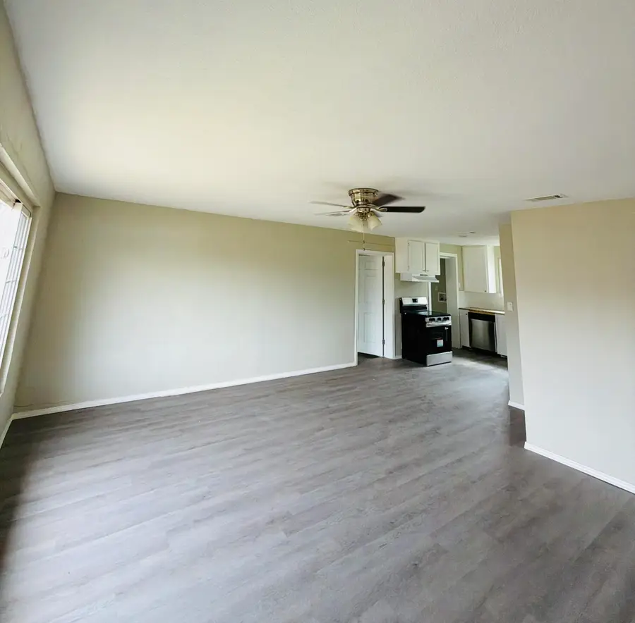 612 Lawrence Street, Anton, TX 79313 - #3