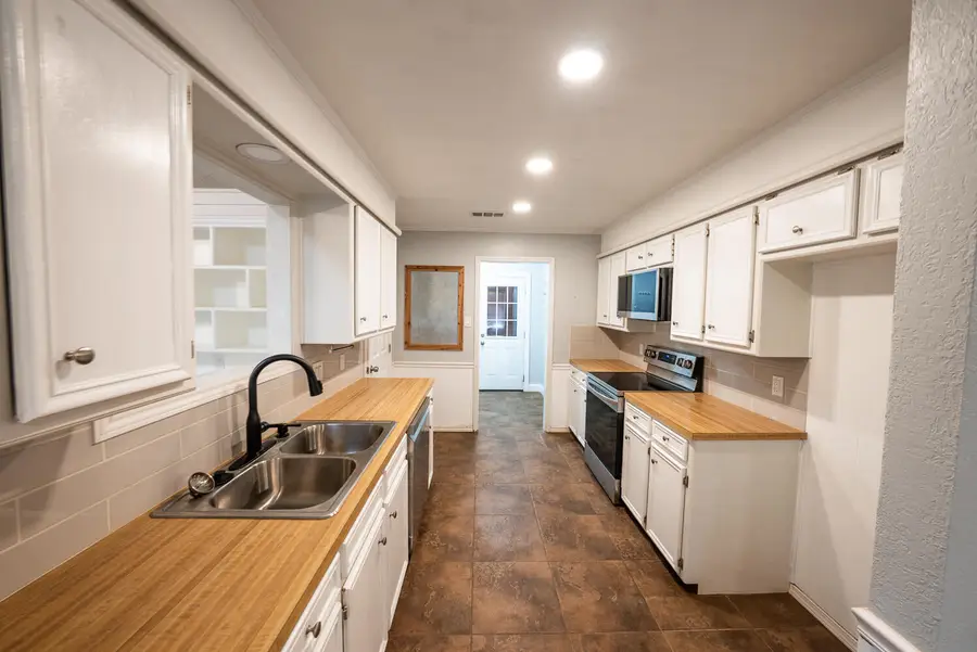 3214 94th Street, Lubbock, TX 79423 - #3