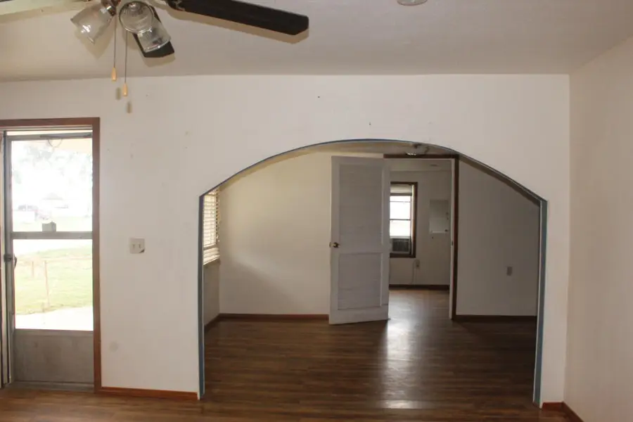 1340 S 7th Street, Slaton, TX 79364 - #2