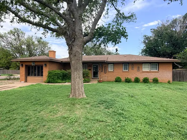 1210 Garland Street, Plainview, TX 79072