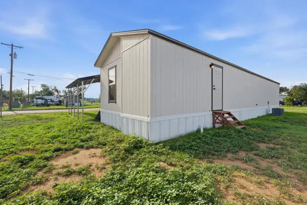 125 Pecan Street, Levelland, TX 79336 - #2