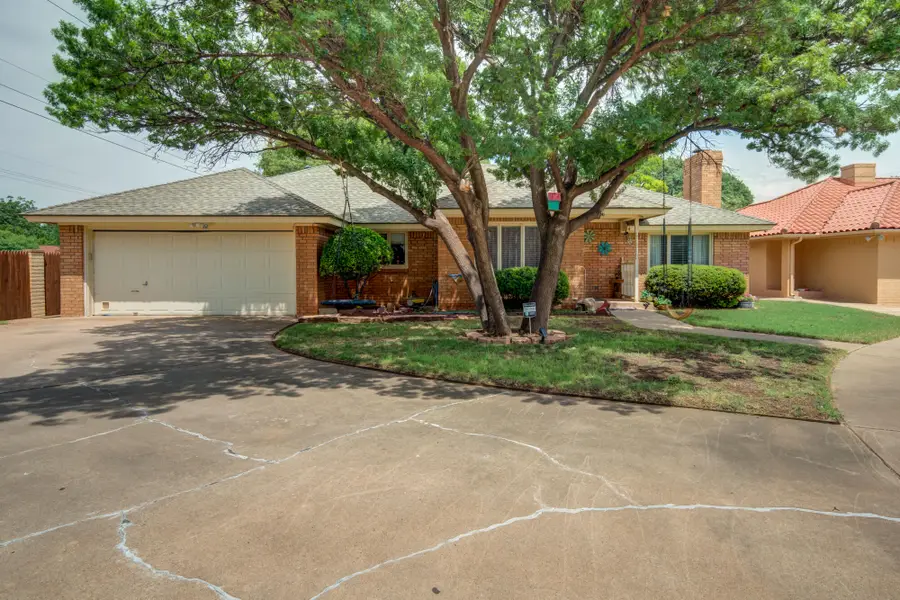 8201 Bangor Avenue, Lubbock, TX 79424 - #2