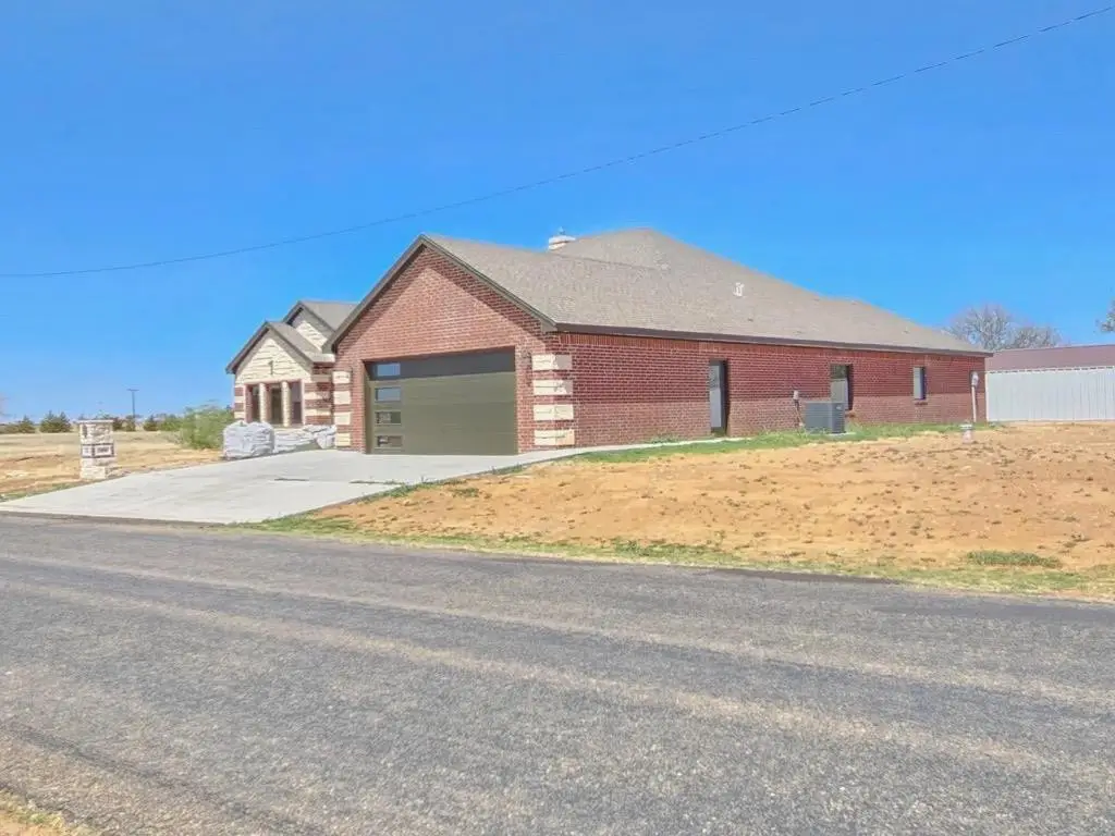 406 W 11th Drive, Amherst, TX 79312 - #1