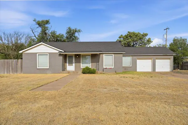 1011 Walnut Street, Idalou, TX 79329