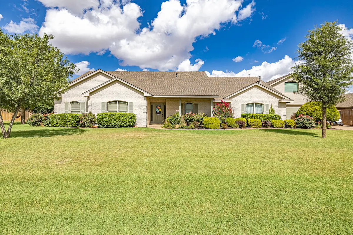 516 Avenue R, Shallowater, TX 79363 - #1