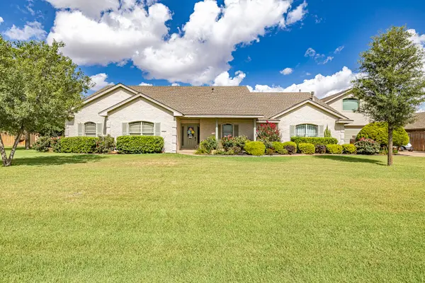 516 Avenue R, Shallowater, TX 79363