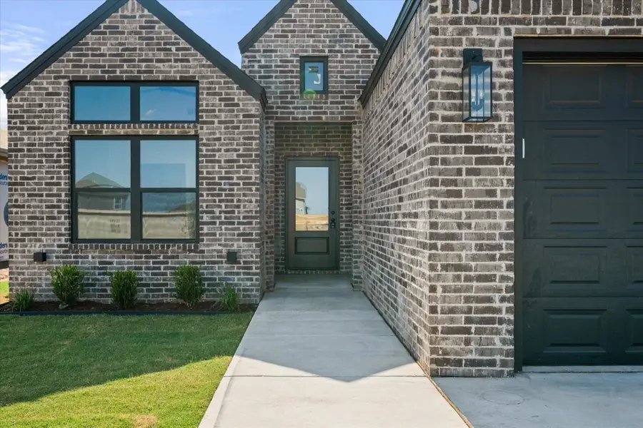 1417 Farmhouse Avenue, Wolfforth, TX 79382 - #3