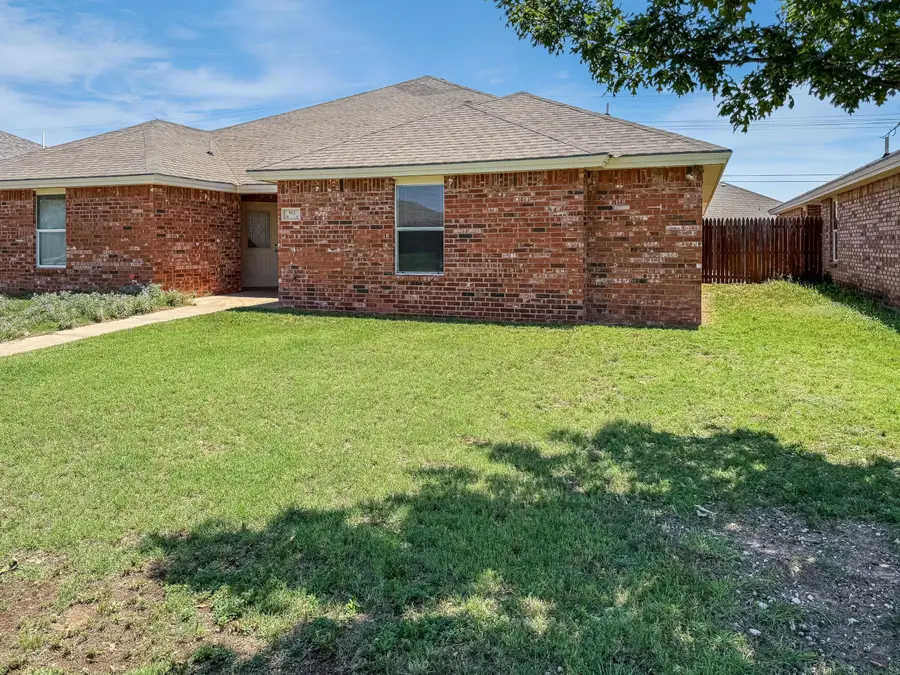 912 N Bangor Avenue, Lubbock, TX 79416 - #2