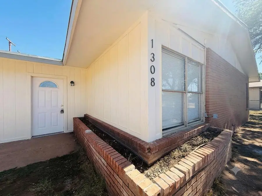 1308 61st Street, Lubbock, TX 79412 - #2