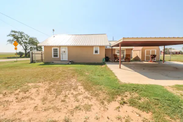 101 Wood Avenue, Amherst, TX 79312
