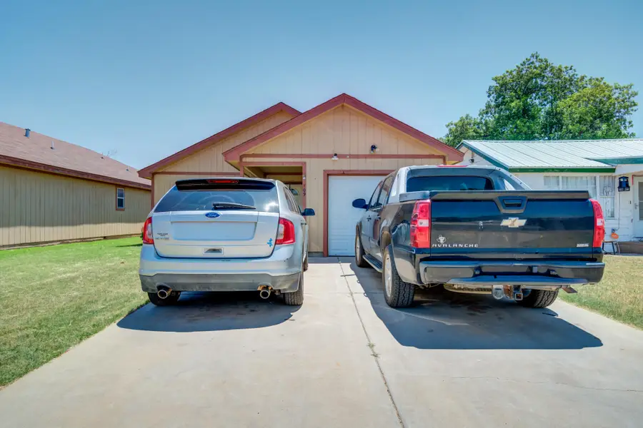 109 80th Street, Lubbock, TX 79404 - #3
