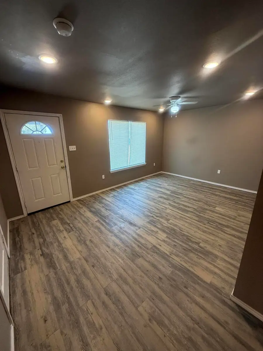 1516 E 8th Street, Lubbock, TX 79403 - #3