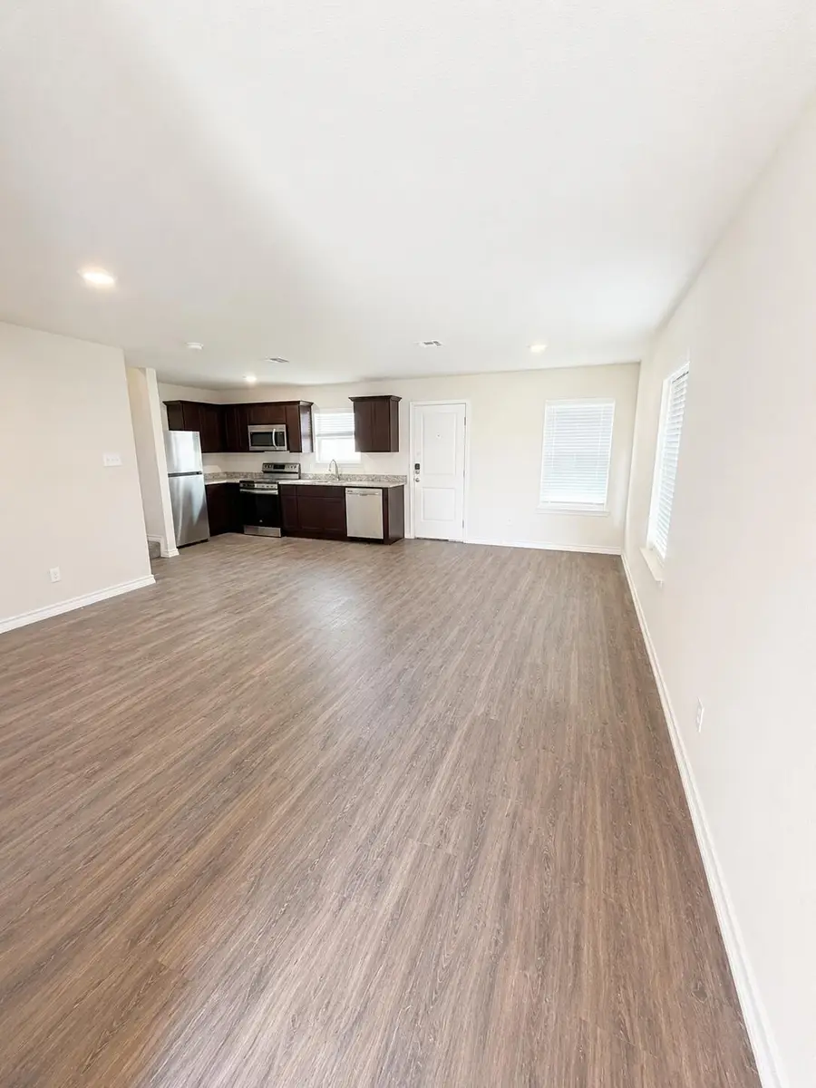 404 N Zenith Avenue, Lubbock, TX 79403 - #2