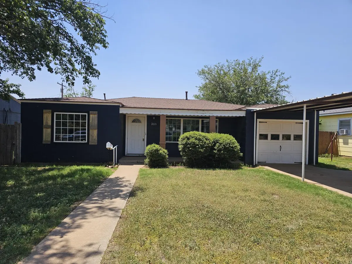 112 Holly Street, Levelland, TX 79336 - #1