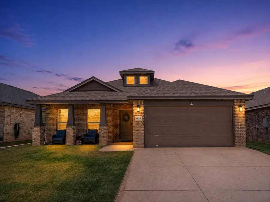 624 E 31st Street, Wolfforth, TX 79382 - #3
