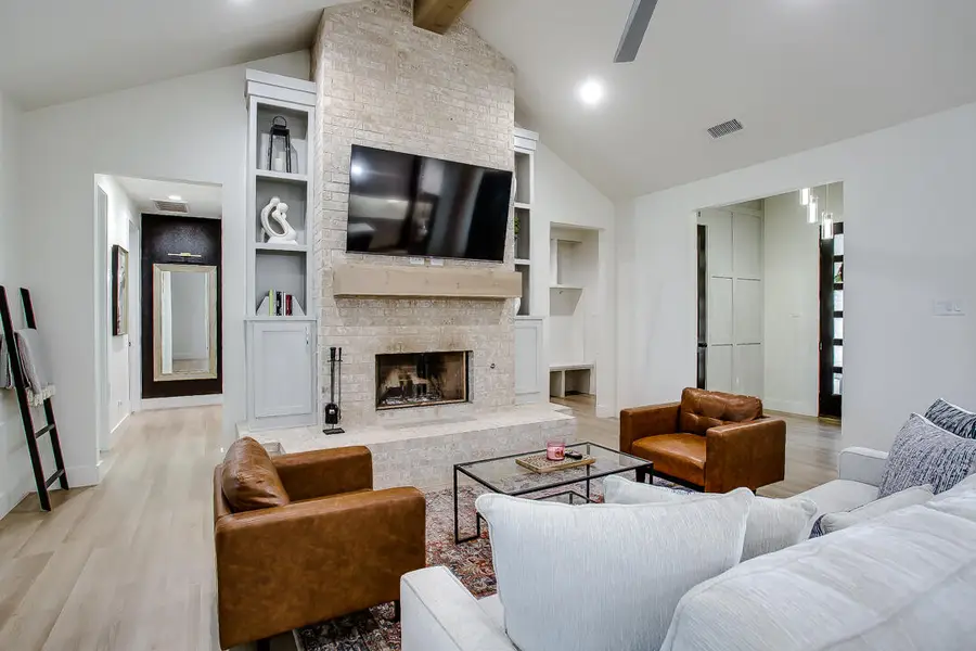 1417 Durham Avenue, Wolfforth, TX 79382 - #3