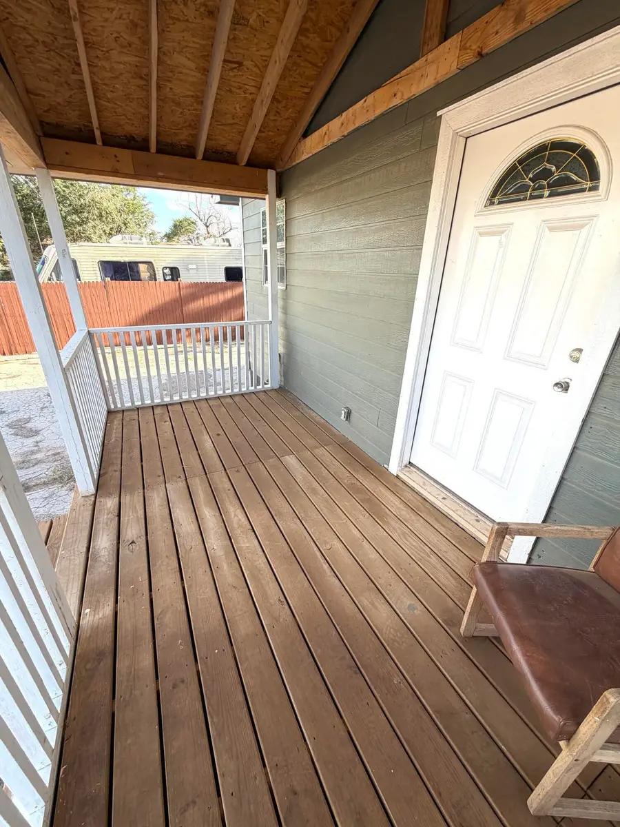 911 N Date Street, Plainview, TX 79072 - #2