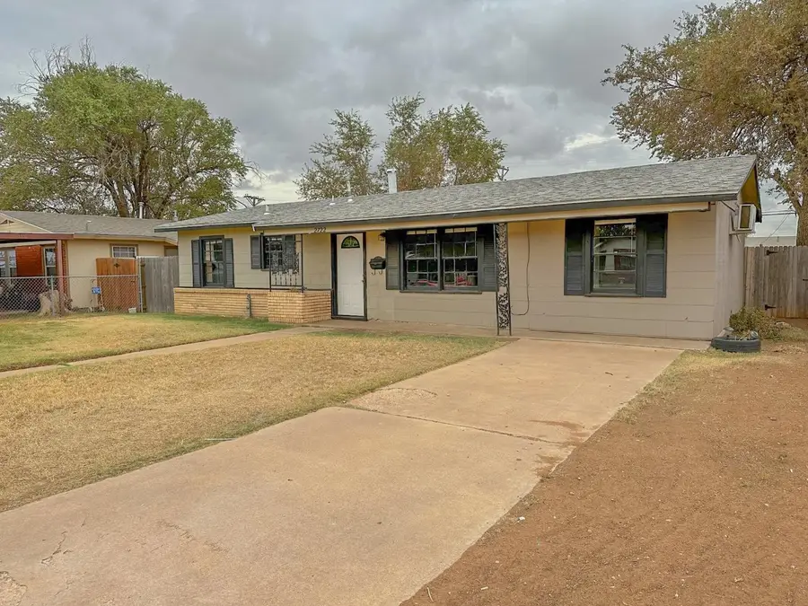 2722 E 9th Street, Lubbock, TX 79403 - #2