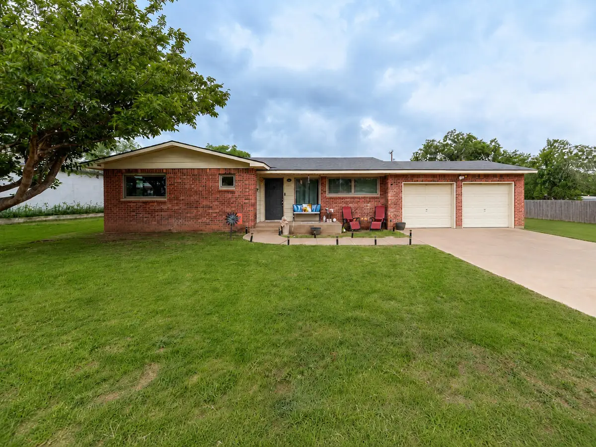2408 Globe Avenue, Lubbock, TX 79404 - #1