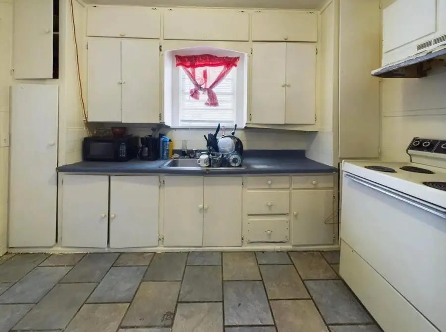 1518 24th Place, Lubbock, TX 79411 - #2