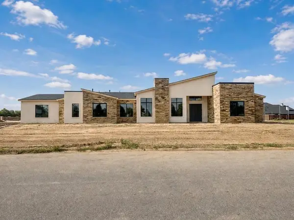 7918 County Road 6230, Shallowater, TX 79363