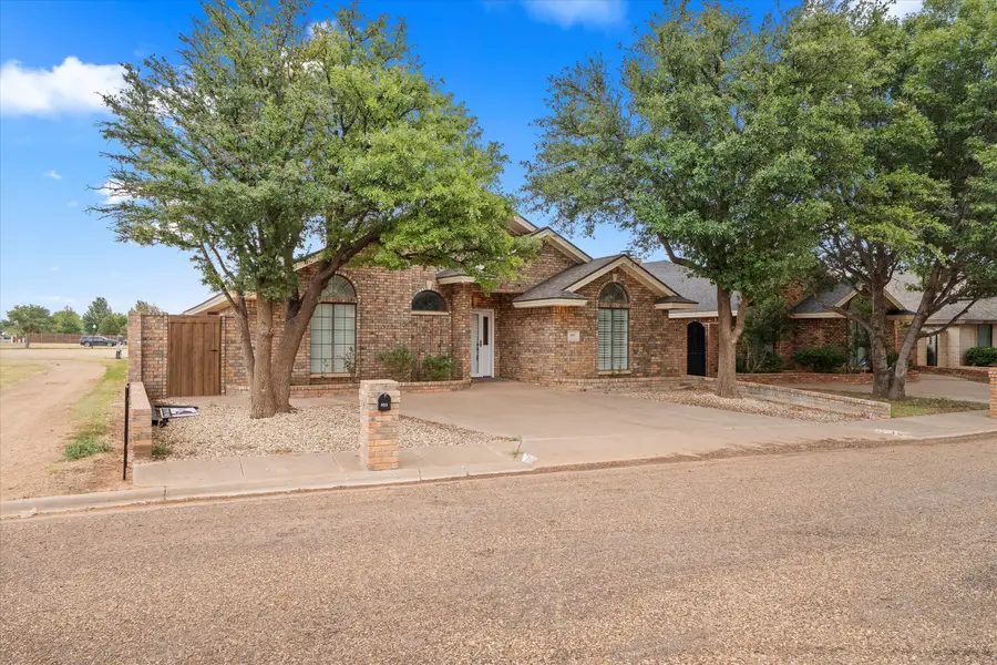 101 Fannin Avenue, Levelland, TX 79336 - #2