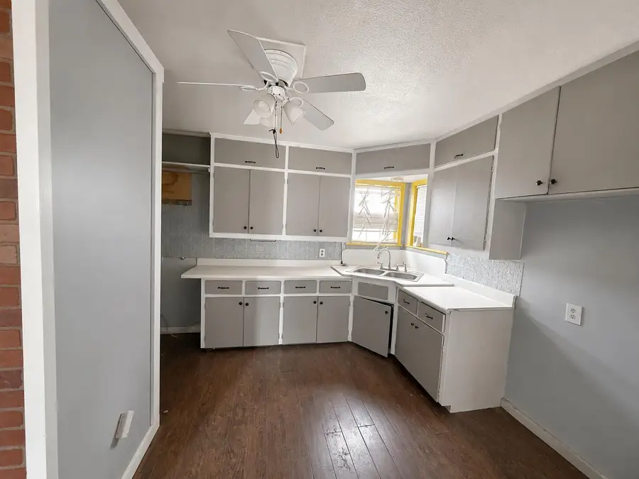 116 E 75th Street, Lubbock, TX 79404 - #3