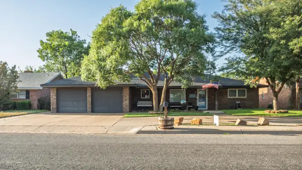 213 Cottonwood Lane, Levelland, TX 79336
