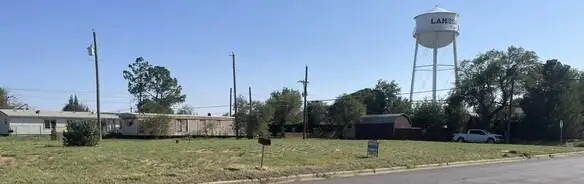 1211 N 7th Street, Lamesa, TX 79331