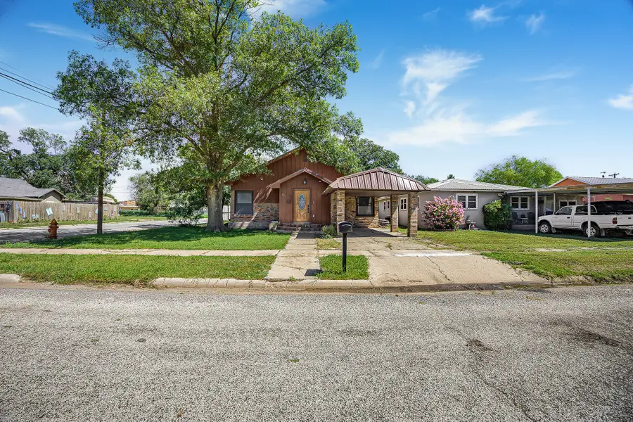 601 E 6th Street, Littlefield, TX 79339 - #2