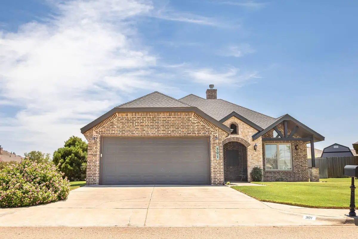 301 Hampshire Avenue, Wolfforth, TX 79382 - #1