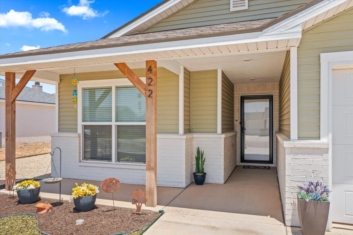 422 E 30th Street, Wolfforth, TX 79382 - #1