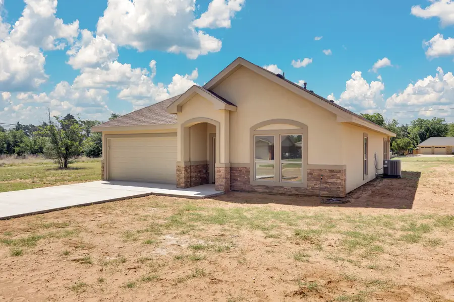 2203 S 1st Place, Lamesa, TX 79331 - #2