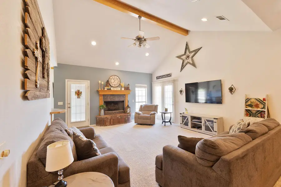 2404 Magan Street, Plainview, TX 79072 - #3