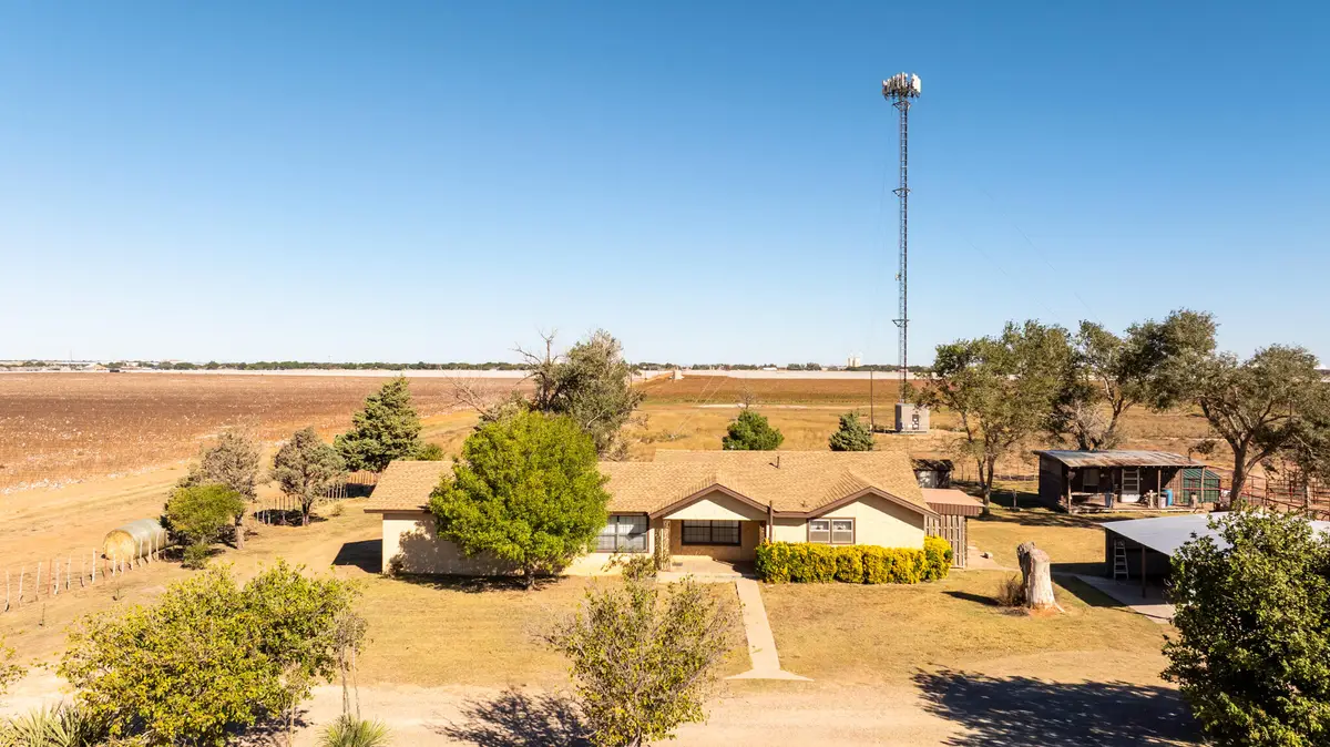1651 Bear Road, Levelland, TX 79336 - #1