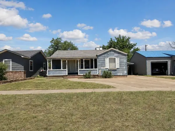 205 11th Street, Levelland, TX 79336