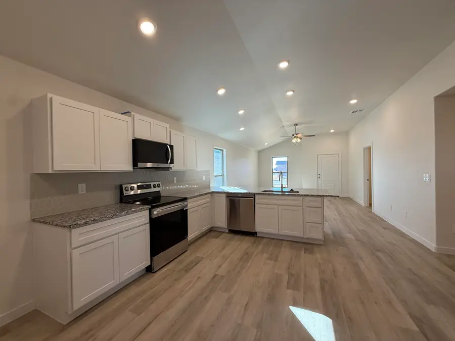 5534 Auburn Street, Lubbock, TX 79416 - #3