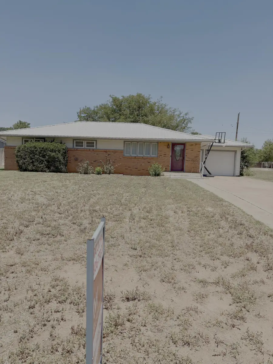 1202 9th Street, Olton, TX 79064 - #2