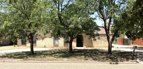 1405 Itasca Street, Plainview, TX 79072