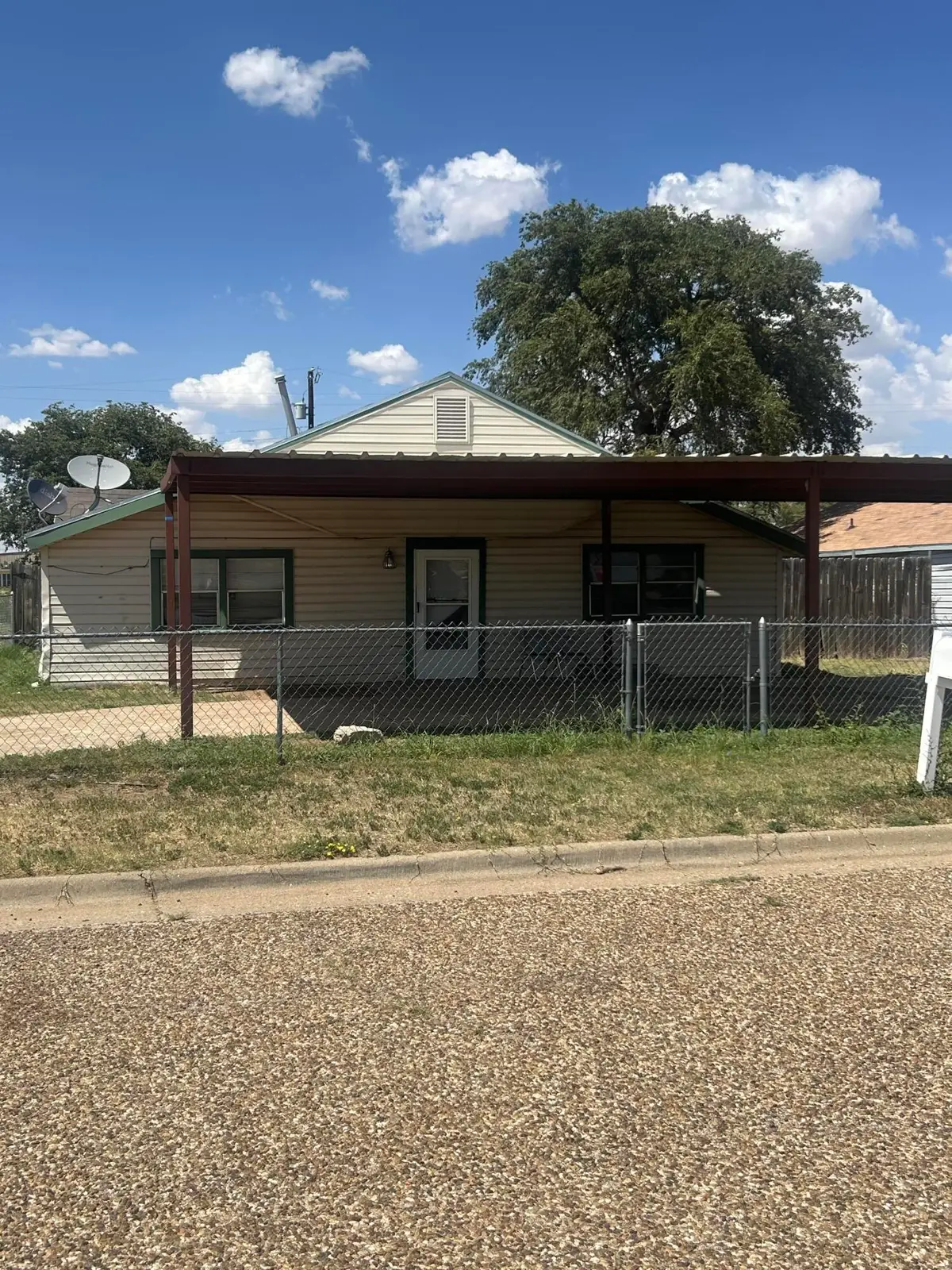 1913 E 16th Street, Lubbock, TX 79403 - #1