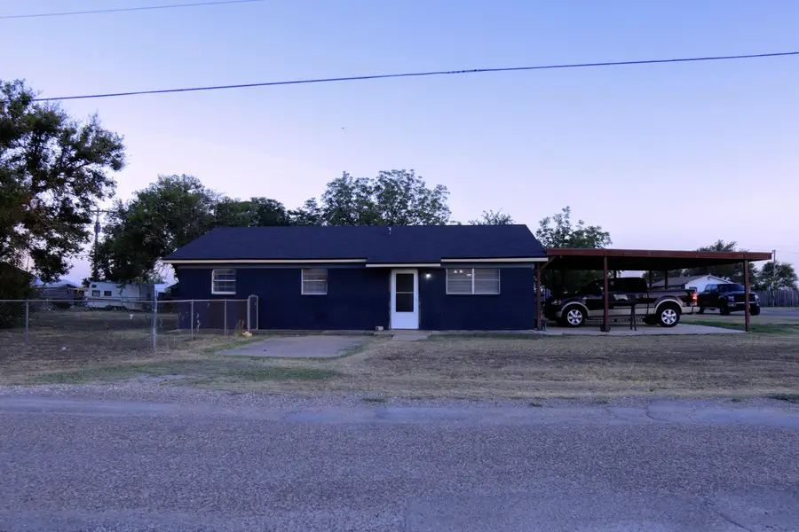 1201 Ave J, Petersburg, TX 79250 - #2