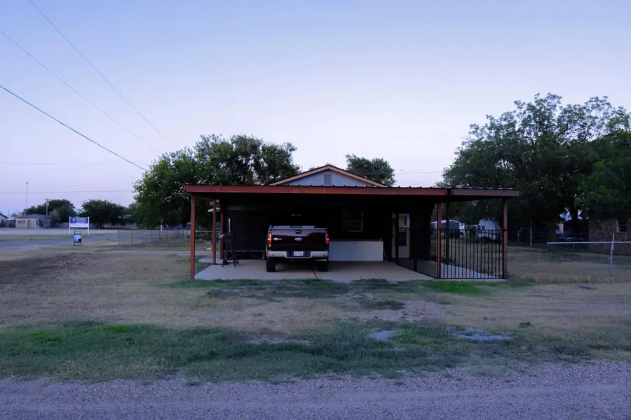 1201 Ave J, Petersburg, TX 79250 - #3