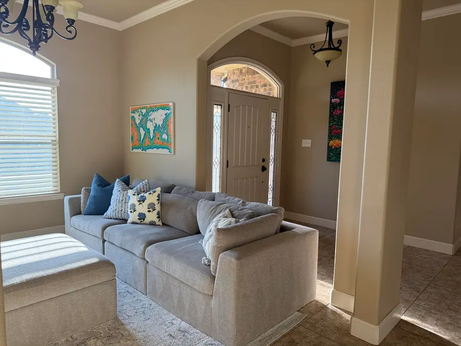 7303 Justice Avenue, Lubbock, TX 79424 - #2