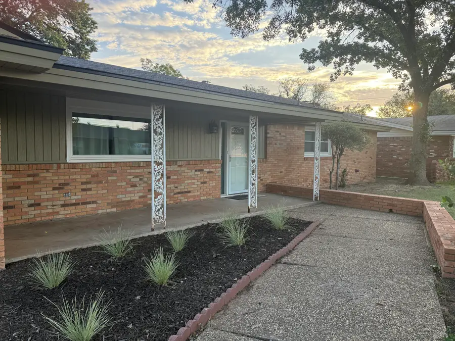 2104 53rd Street, Lubbock, TX 79412 - #2